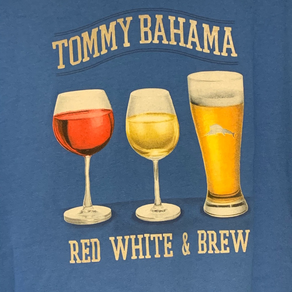 Tommy Bahama Red, White and Brew XL TShirt